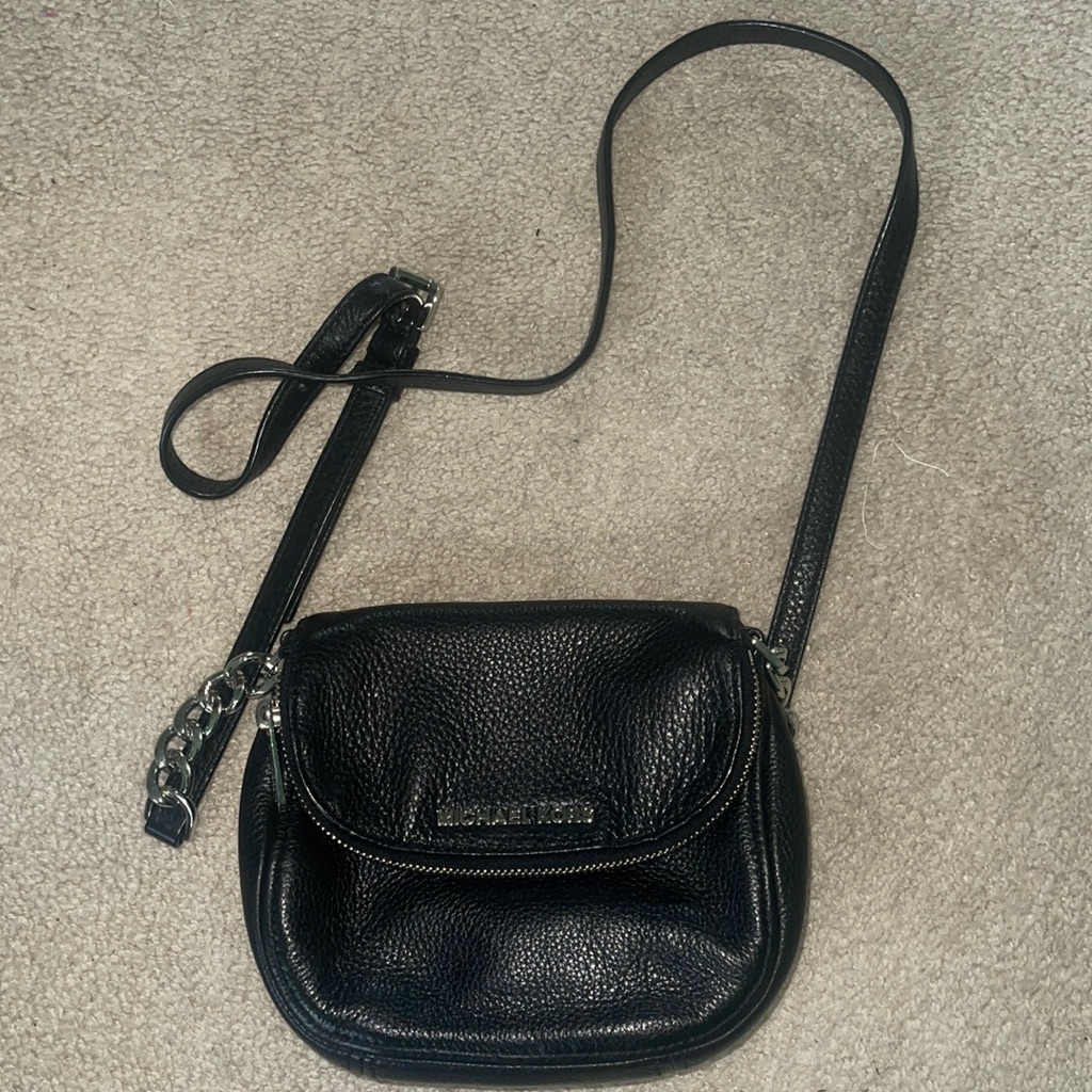 Brand Michael Kors Color Black